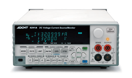 Voltage current generator